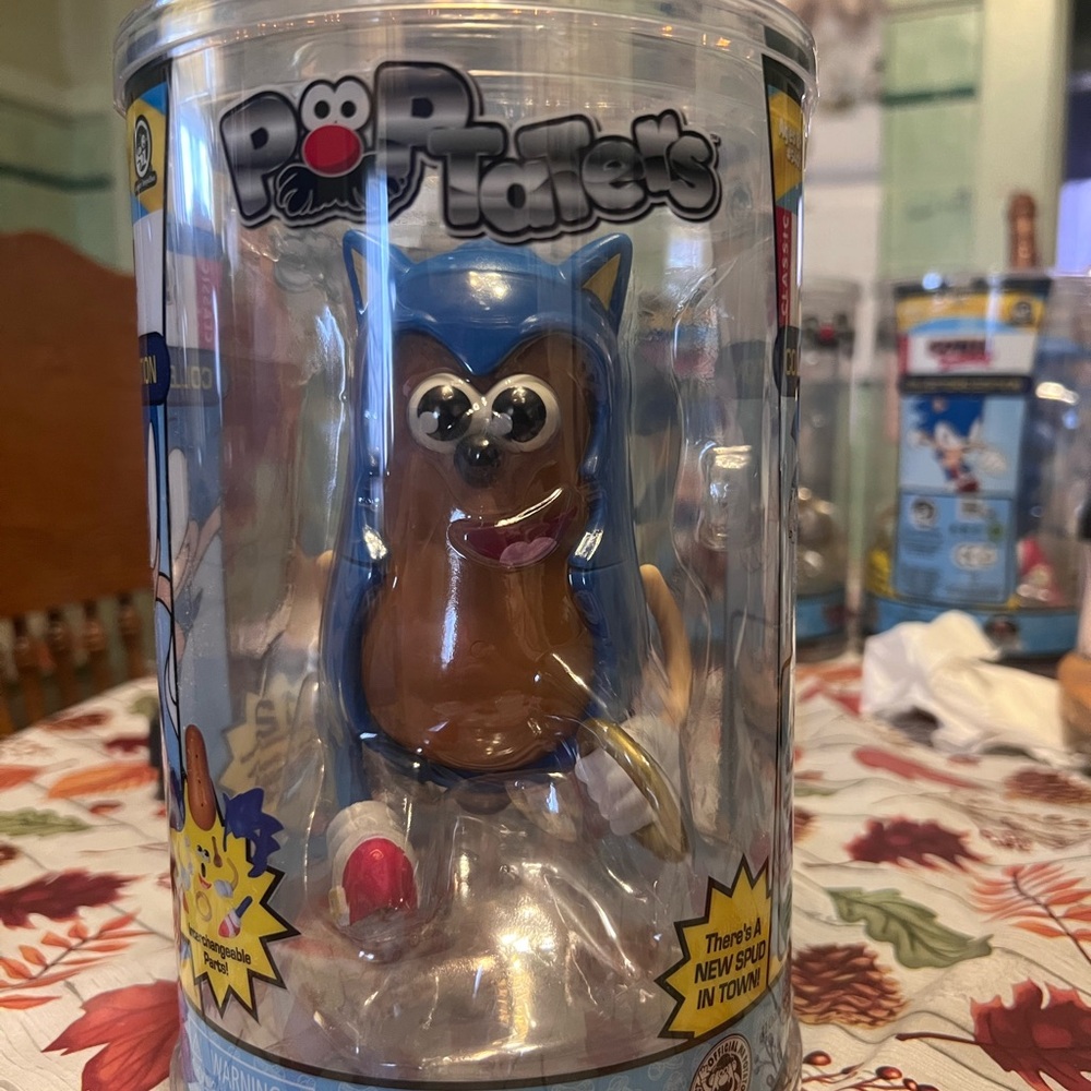Sonic hedgehog poptaters figure